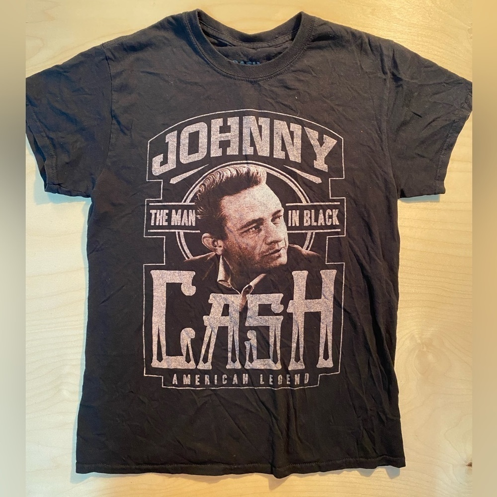 Cash Tee size Small (GO)